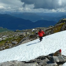 Snow close to the 1187 meters high summit of Hustveitsåta